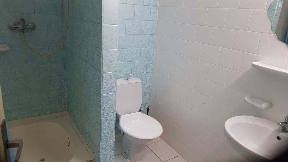 Hotel Camelot Tisa Luaran gambar