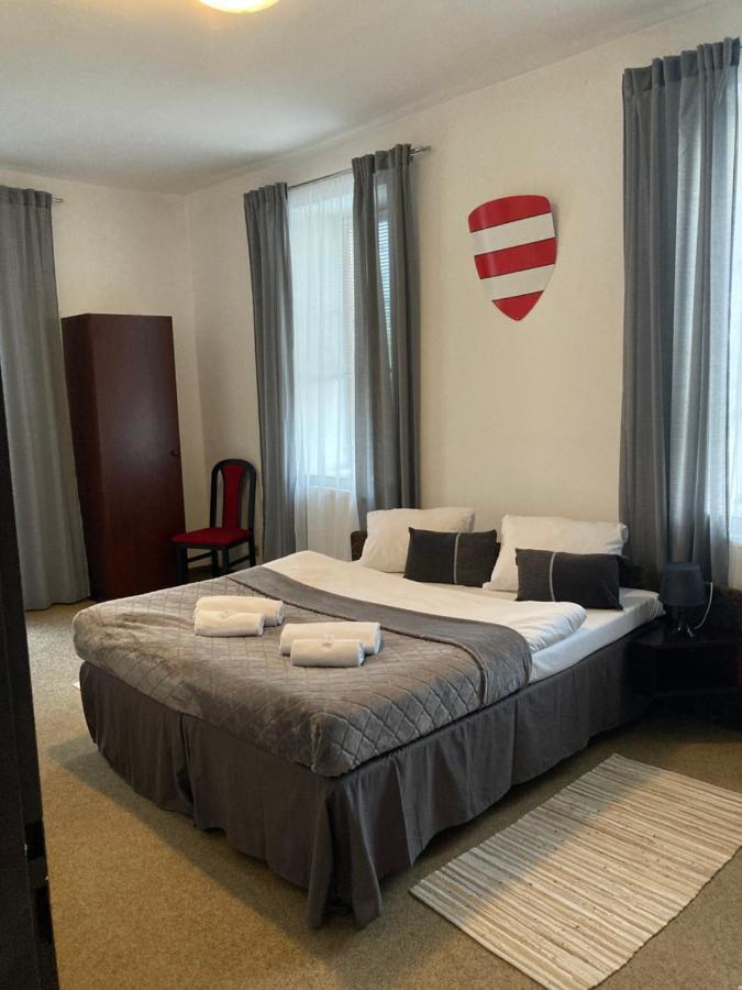 Hotel Camelot Tisa Luaran gambar