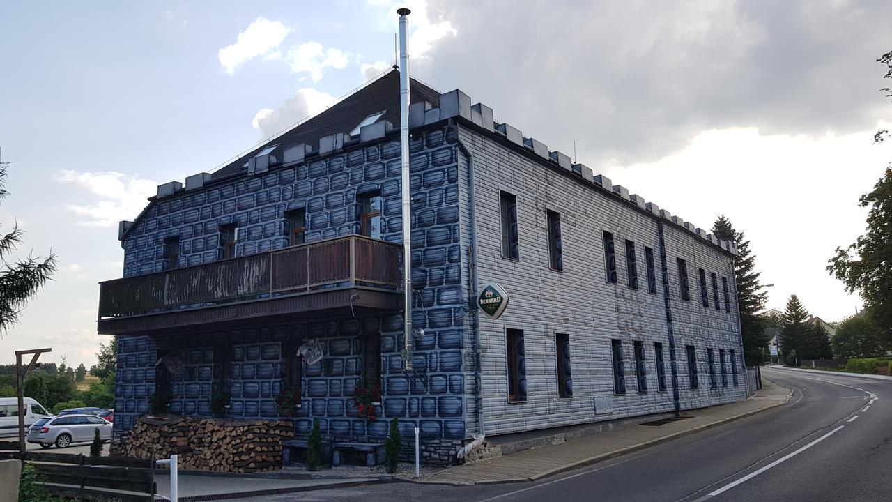 Hotel Camelot Tisa Luaran gambar